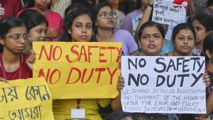 Rape-murder of woman doctor: NHRC notice to West Bengal govt, state police chiefRape-murder of woman doctor: NHRC notice to West Bengal govt, state police chief