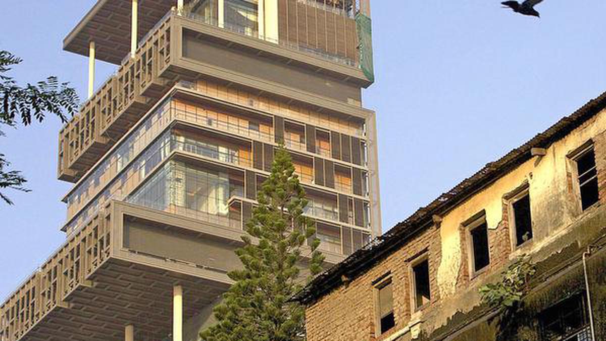 Antilia bomb scare case: Waze's plea questions UAPA provisions, probe; HC seeks NIA response