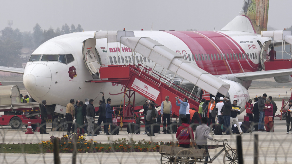 Bomb threat on AI flight, full emergency at Thiruvananthapuram airport