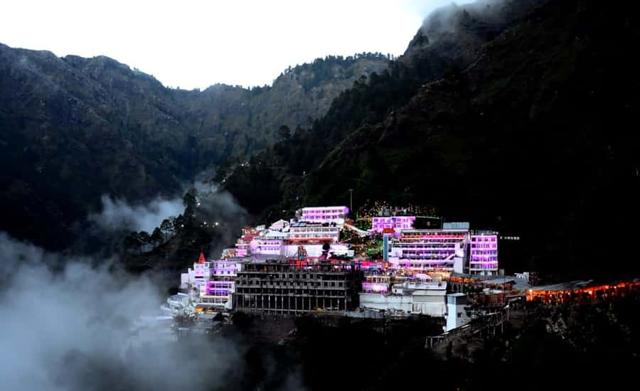 Vaishno Devi Temple - TOP TEN FAMOUR TEMPLE IN INDIA