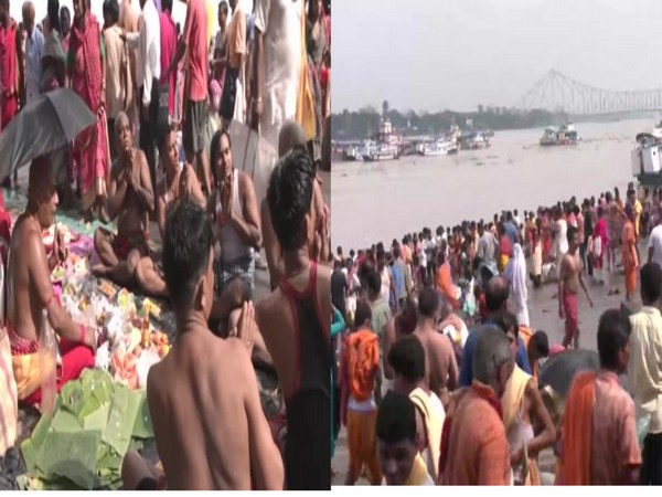 People in large numbers perform Shradh for their ancestors in Varanasi and Prayagraj as 'Pitru Paksh' begins.